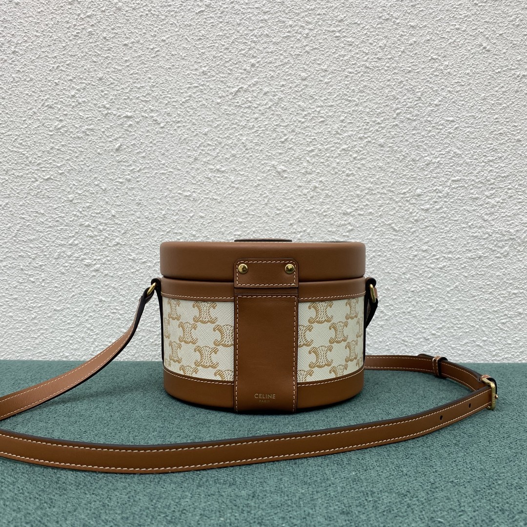 Celine Box Triomphe Shoulder Bag In Triomphe Cavas And Calfskin White/Tan 195192